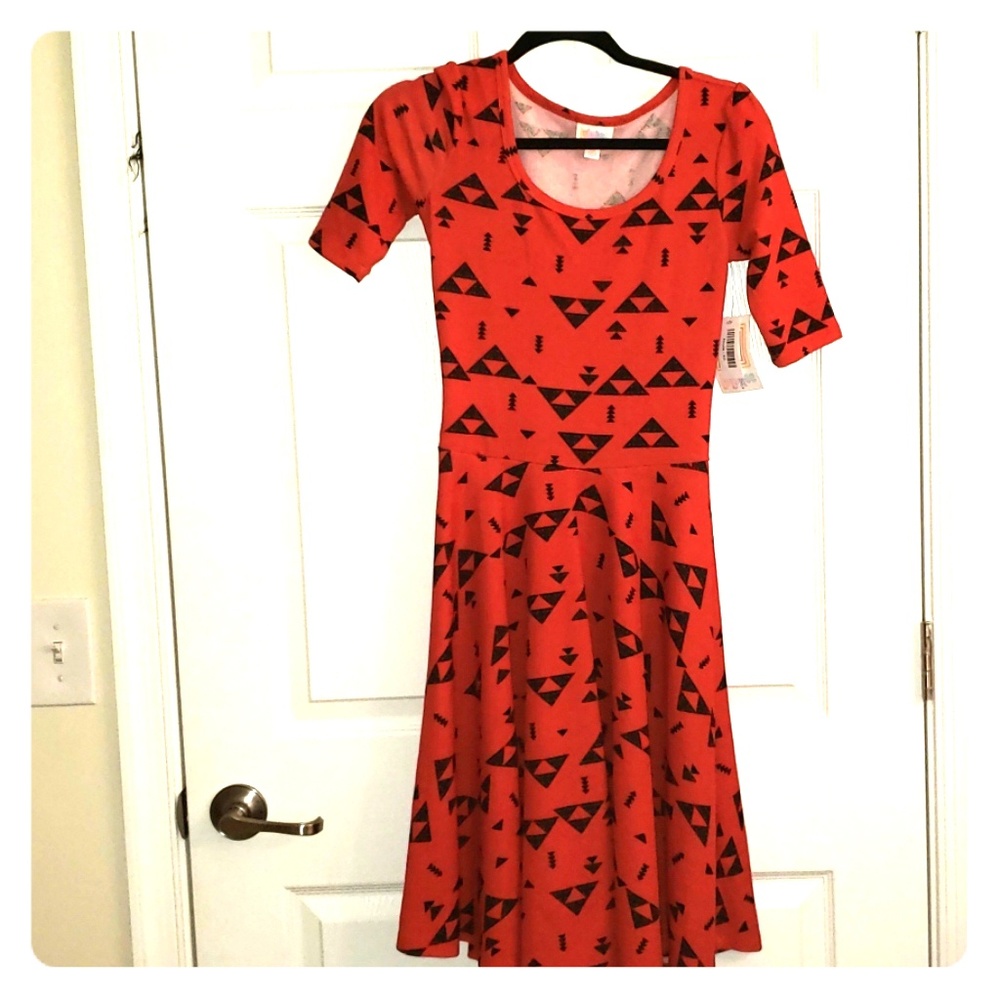 Nicole Lula Roe dress